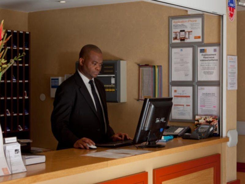 Aparthotel Adagio Access Paris Saint-Denis Pleyel Exterior foto